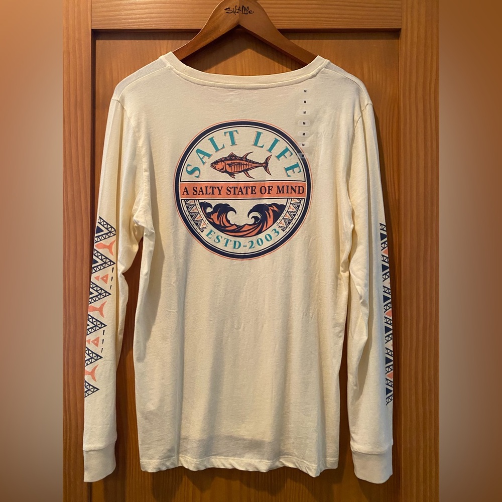 Salt Life Women's Natural Tribal Tuna Long Sleeve Boyfriend T-Shirt NWT